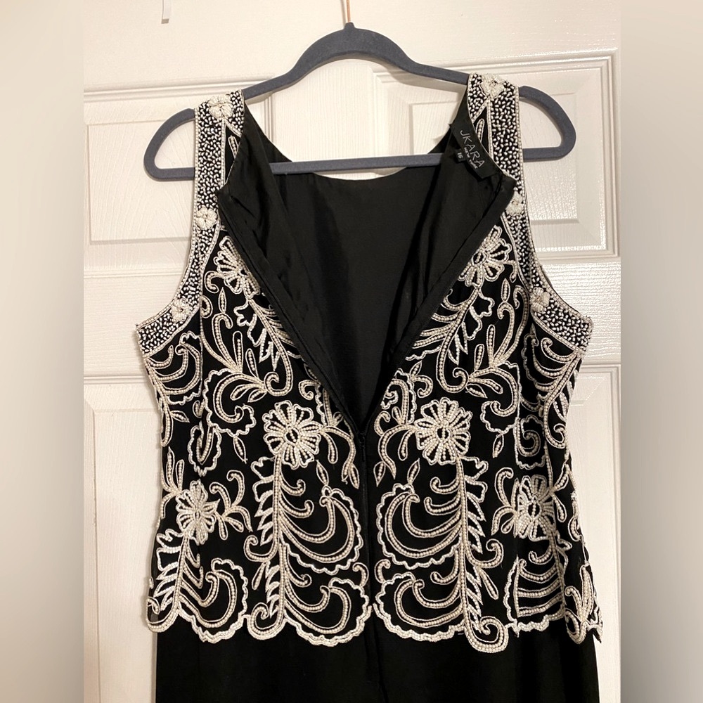 Evening dress. Size 14. Excellent condition - Picture 3 of 8